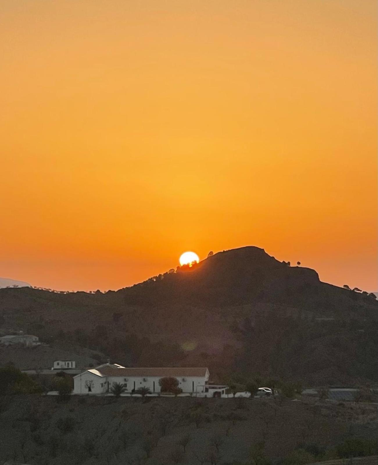 Casa Lamberdina Bed & Breakfast Fuensanta  ภายนอก รูปภาพ