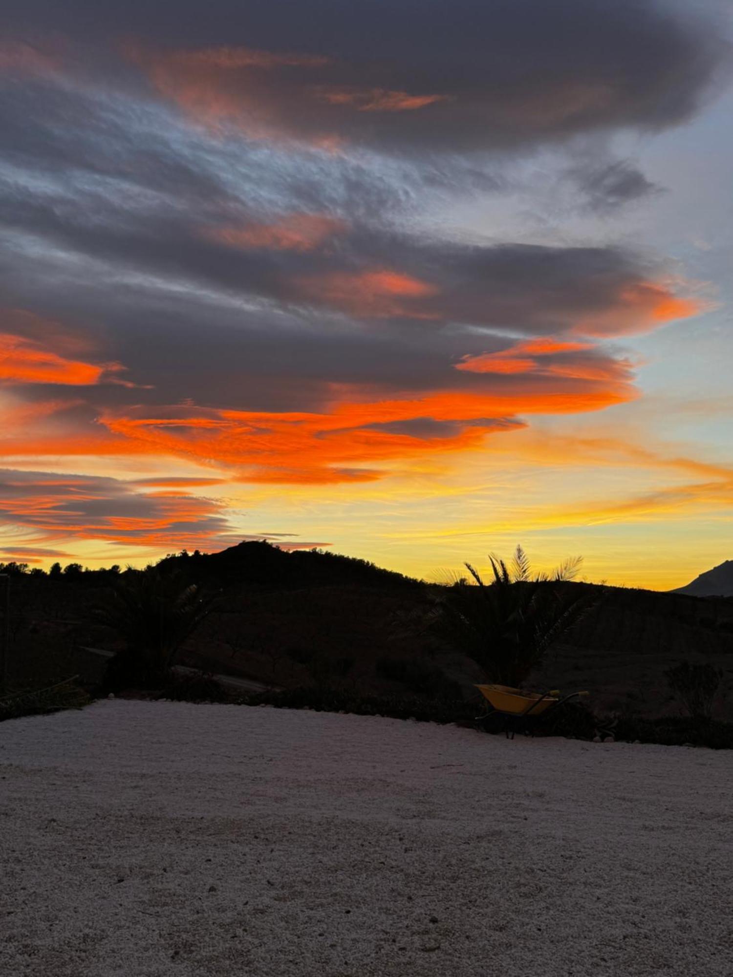 Casa Lamberdina Bed & Breakfast Fuensanta  ภายนอก รูปภาพ